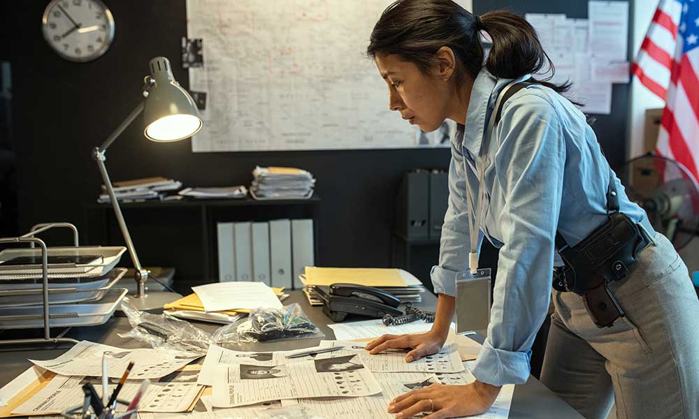 How to Become a DEA Agent: Career & Salary Information