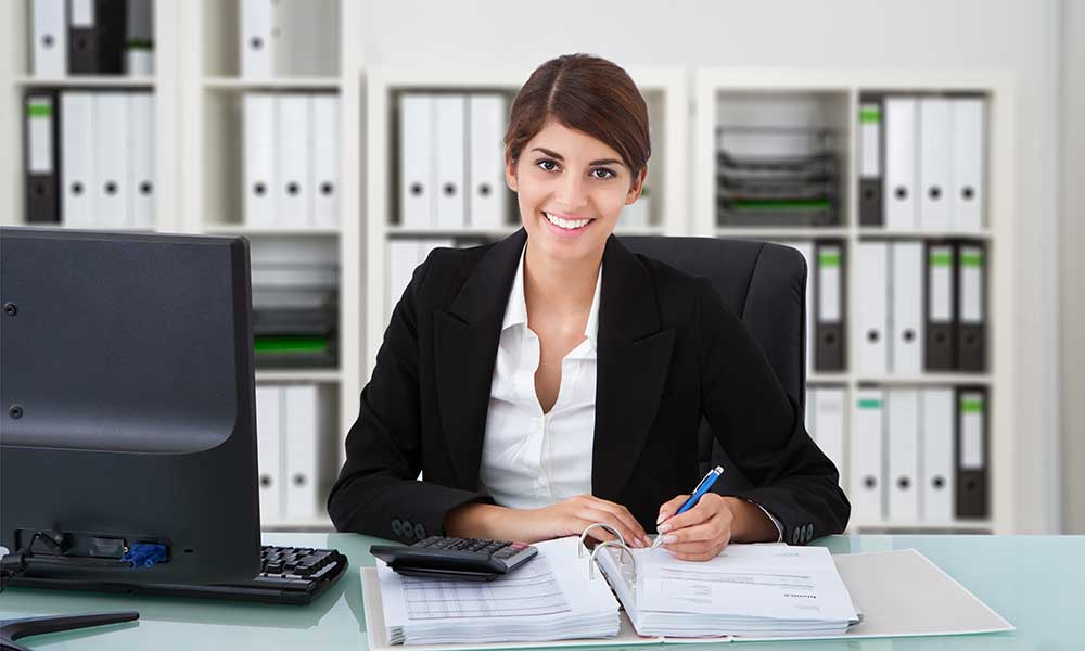 How To Become A Financial Manager